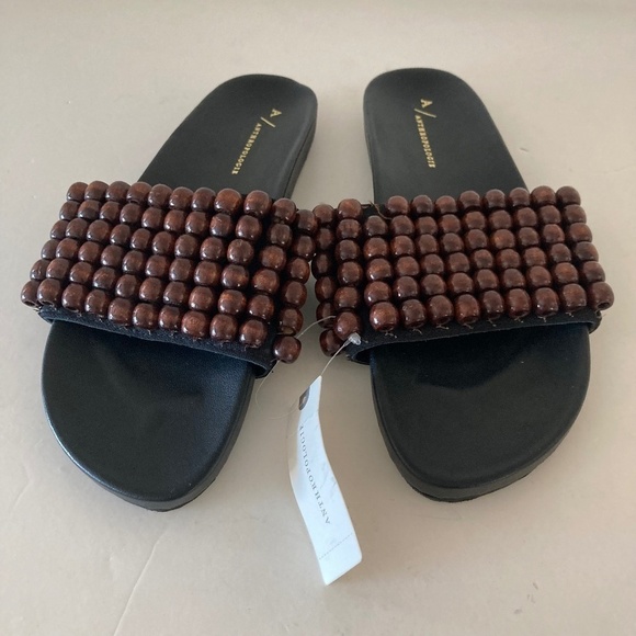 NWT Anthropologie Brown Beaded Boho Black Slides Sz 40 - Picture 1 of 7